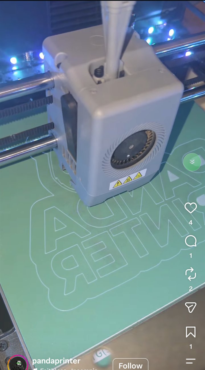Green AutoScroller bubble over an active Instagram Reel showing 3D printer hardware